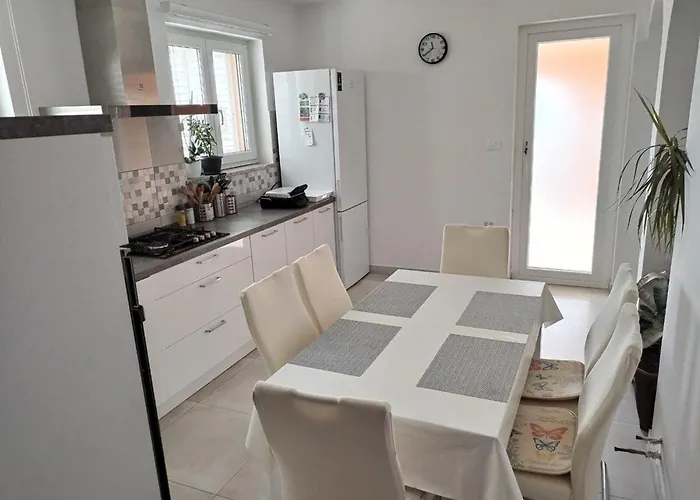 بيت للعطل House Lakvere